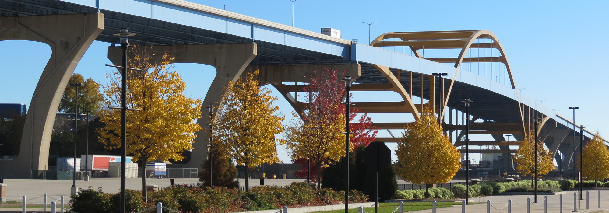 Hoan Bridge Recon Header